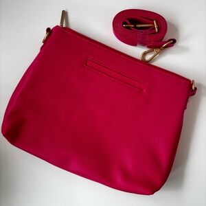 Thirty-One Relaxed Crossbody Bag in Hibiscus Pink with Gold Hardware